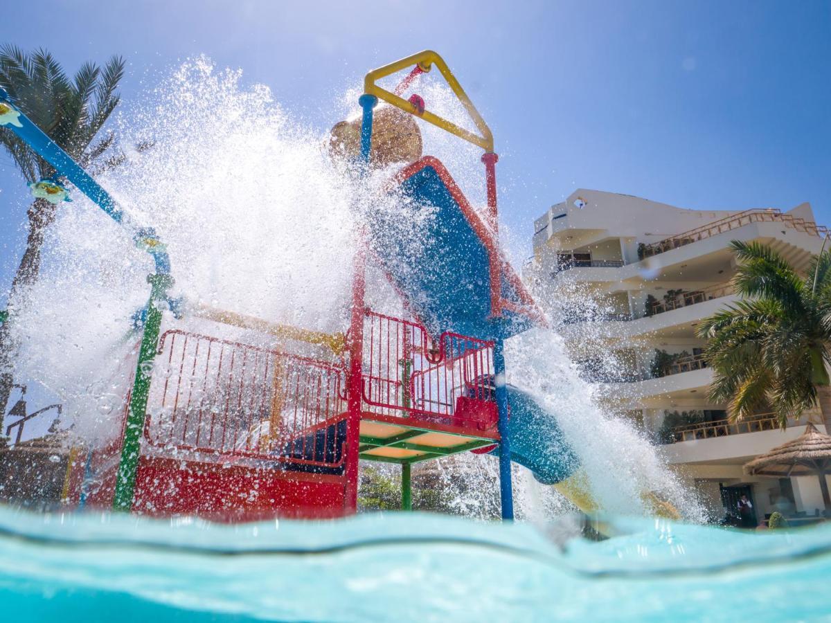 Seagull Beach Resort - Families And Couples Only Hurghada Esterno foto