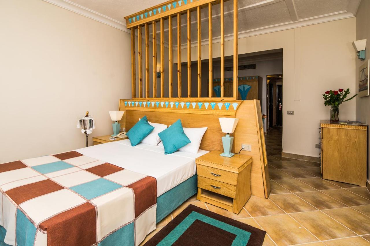 Seagull Beach Resort - Families And Couples Only Hurghada Esterno foto